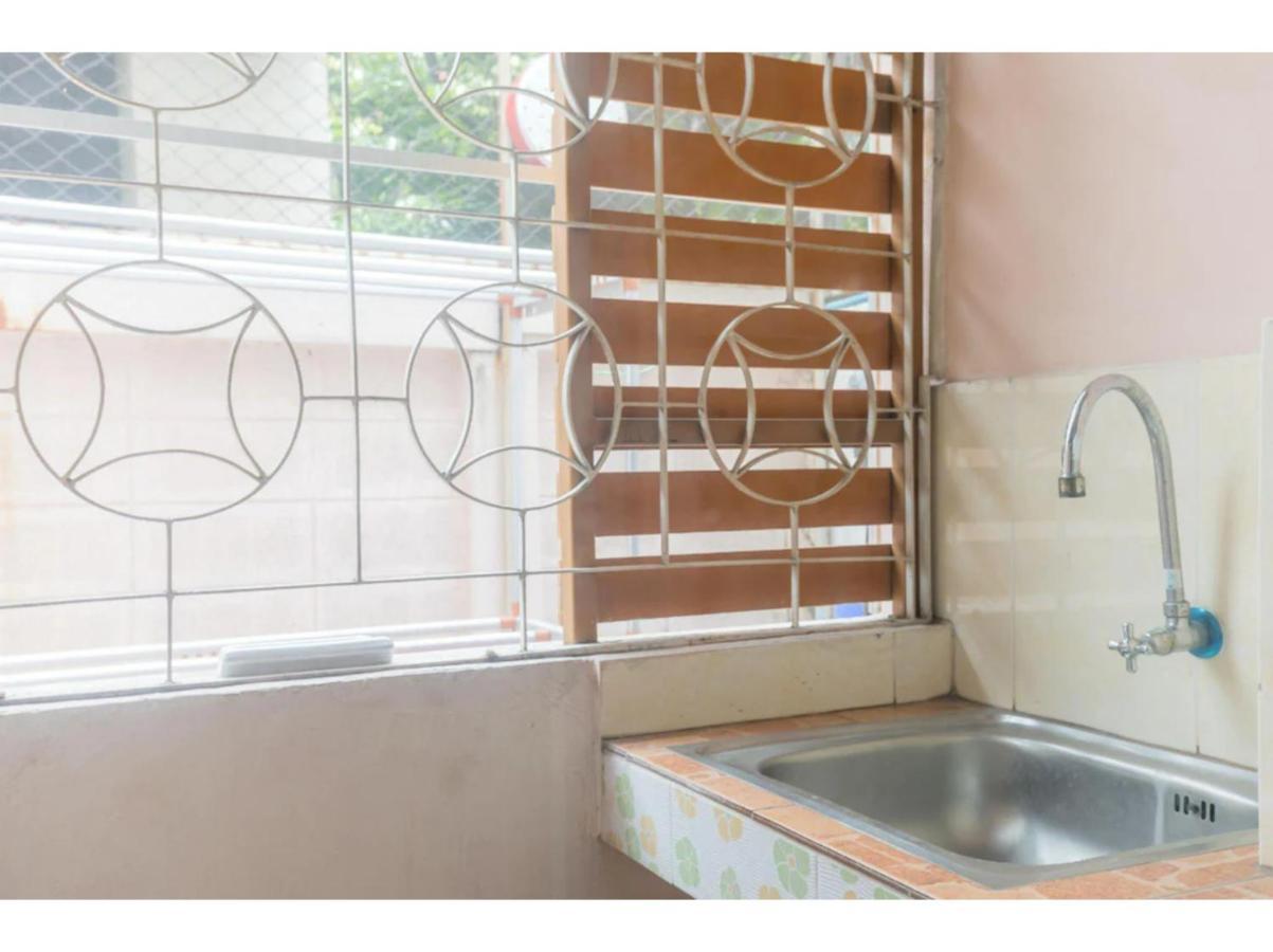 Oyo 75405 Ladda Place Bangkok Dış mekan fotoğraf