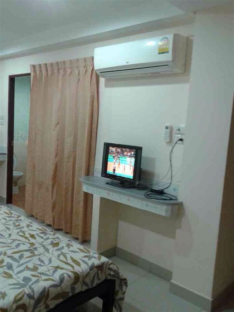 Oyo 75405 Ladda Place Bangkok Dış mekan fotoğraf